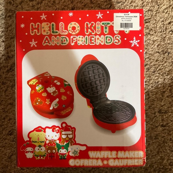 Sanrio Hello Kitty & Friends Waffle Maker - Picture 9 of 11